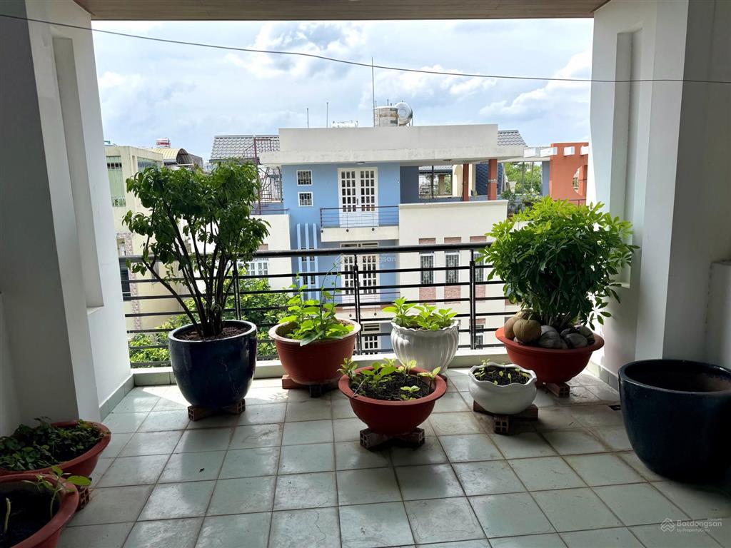 Bán nhà kdc tên lửa, đường 5a yên tĩnh, 4x20m, 4 tầng, gần công viên, nhà đẹp ở ngay