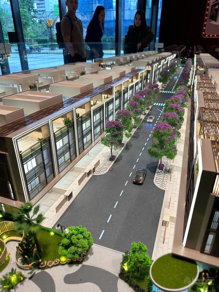 Đón đầu chu kỳ mới với siêu phẩm nhà phố essesia broadway phú long tại nam sài gòn