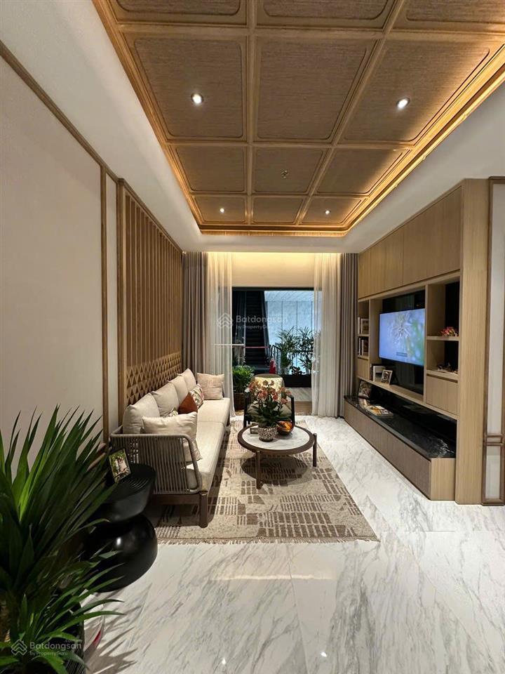 Bán gấp căn hộ essensia sky phú long nam sài gòn 2pn 2wc căn góc 81m2 giá 6,9 tỷ