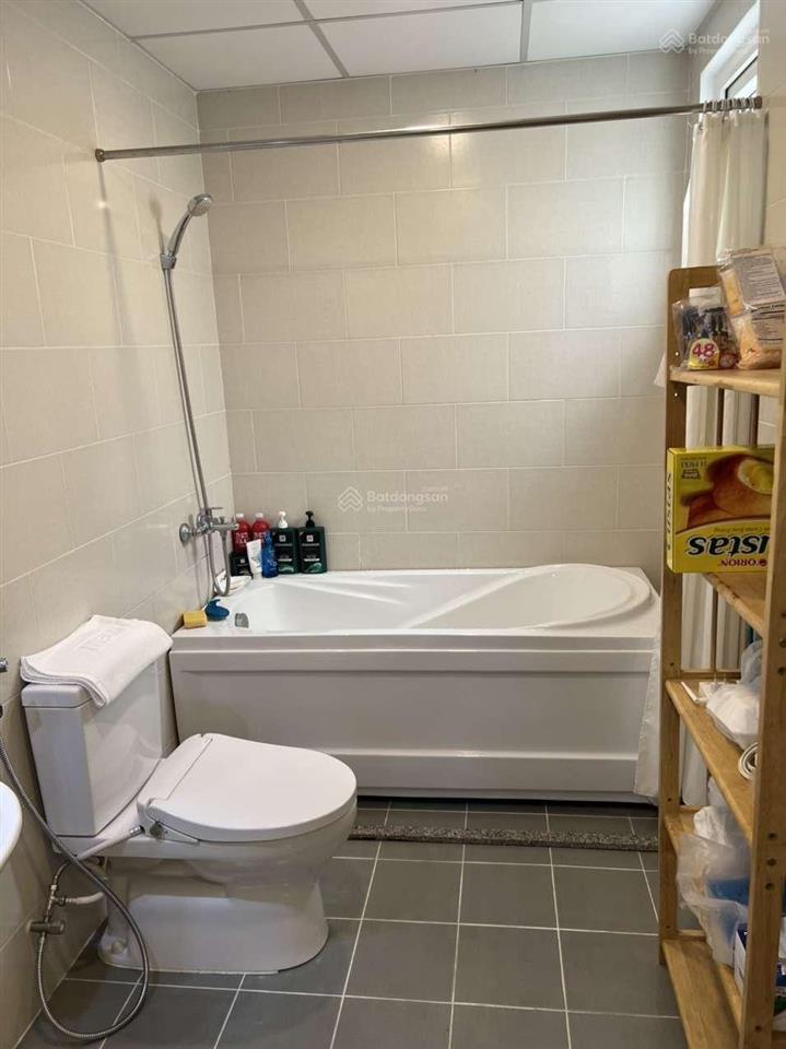Ngộp lãi! chị vân có bđs 350m2x7 tầng ở dương quảng hàm,gò vấp bán 51 tỷ. thu nhập 370tr/tháng