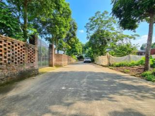 Em đang có lô đất siêu đẹp diện tích 190m² full thổ cư, mặt tiền rộng tới 1