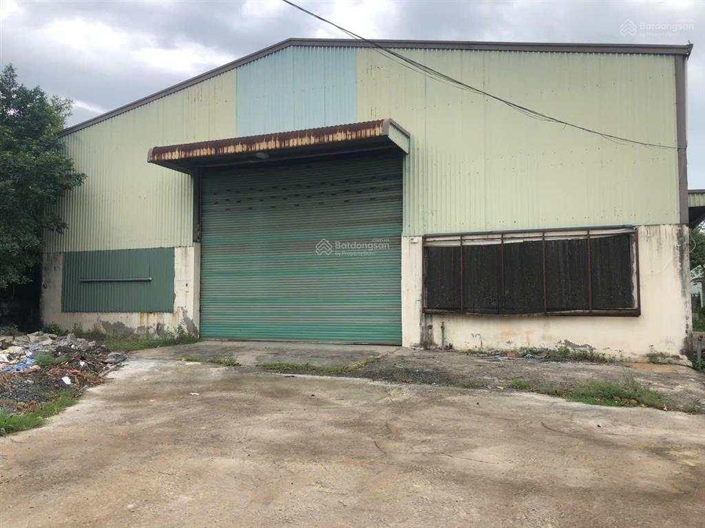 Cho thuê kho xưởng quốc lộ 1a, bến lức. dt 2000m2, xưởng 1200m2