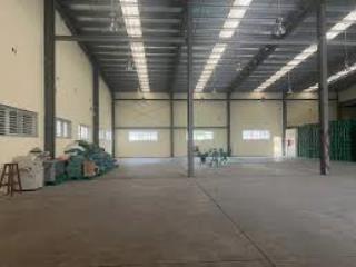 Cho thuê nhà xưởng 2.500m2 cần đước  long an