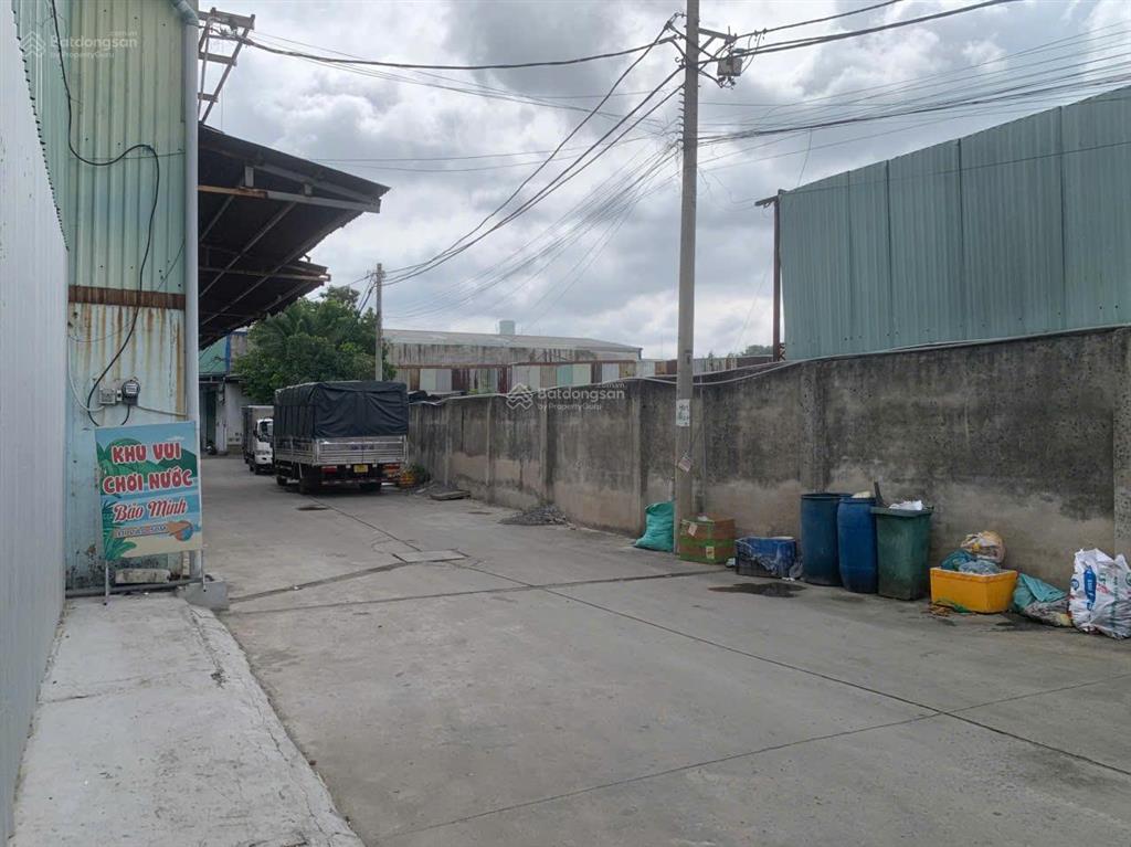 Cho thuê kho xưởng 300m2 tân tạo  bình tân. đường xe container 40f