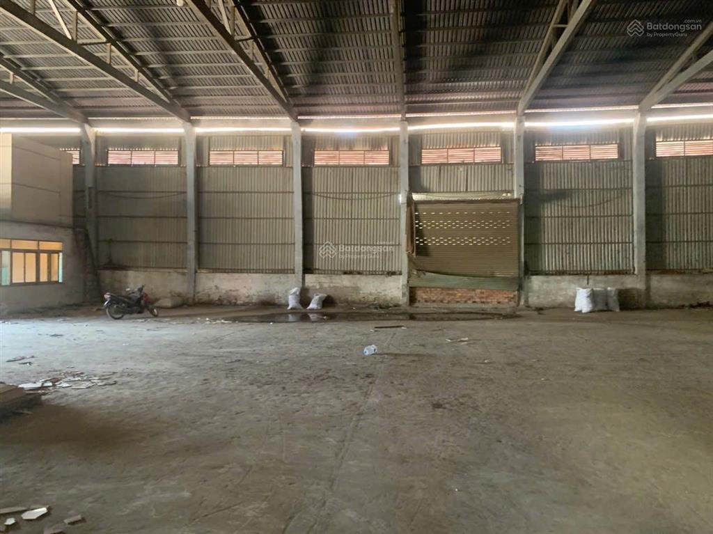 Cho thuê kho xưởng 1.250m2 tân nhựt  bình chánh. đường xe container 24/24