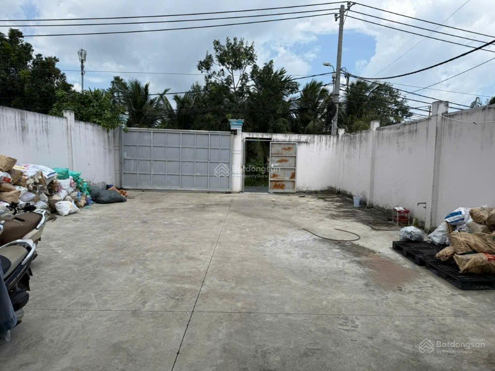 Cho thuê kho xưởng 700m2 bình chánh (điện 250kva, xe tải ko cấm giờ)