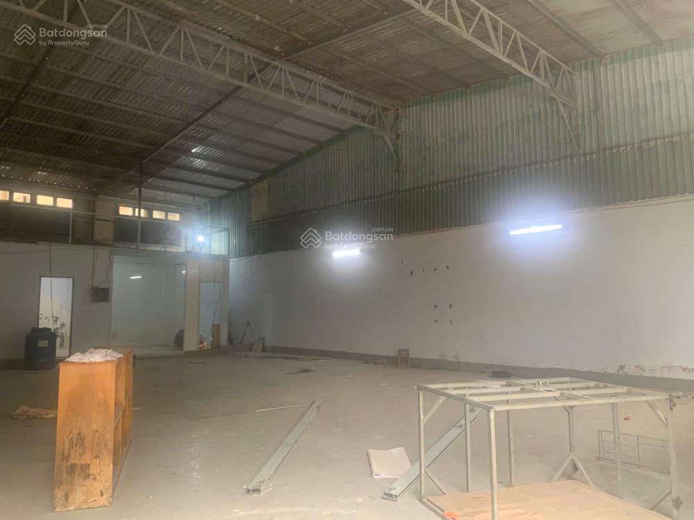 Cho thuê kho xưởng 240m2 bình tân, đường xe tải, xe container 20f