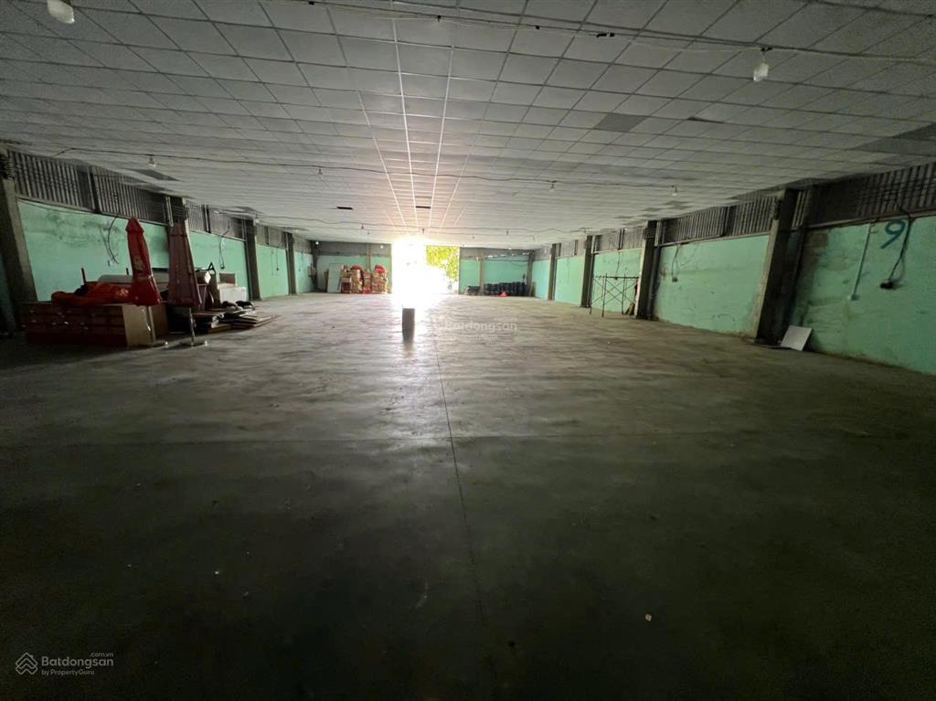 Cho thuê kho xưởng 1.000m2 lê minh xuân  bình chánh. văn phòng, sân bãi rộng rãi