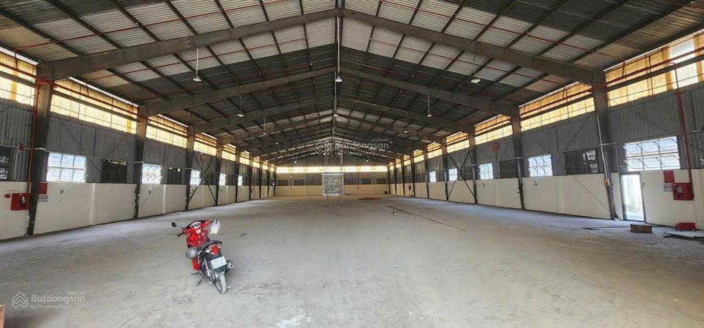Cho thuê kho xưởng 2.000m2, kv 3.000m2 bình chánh. hệ thống pccc tự động
