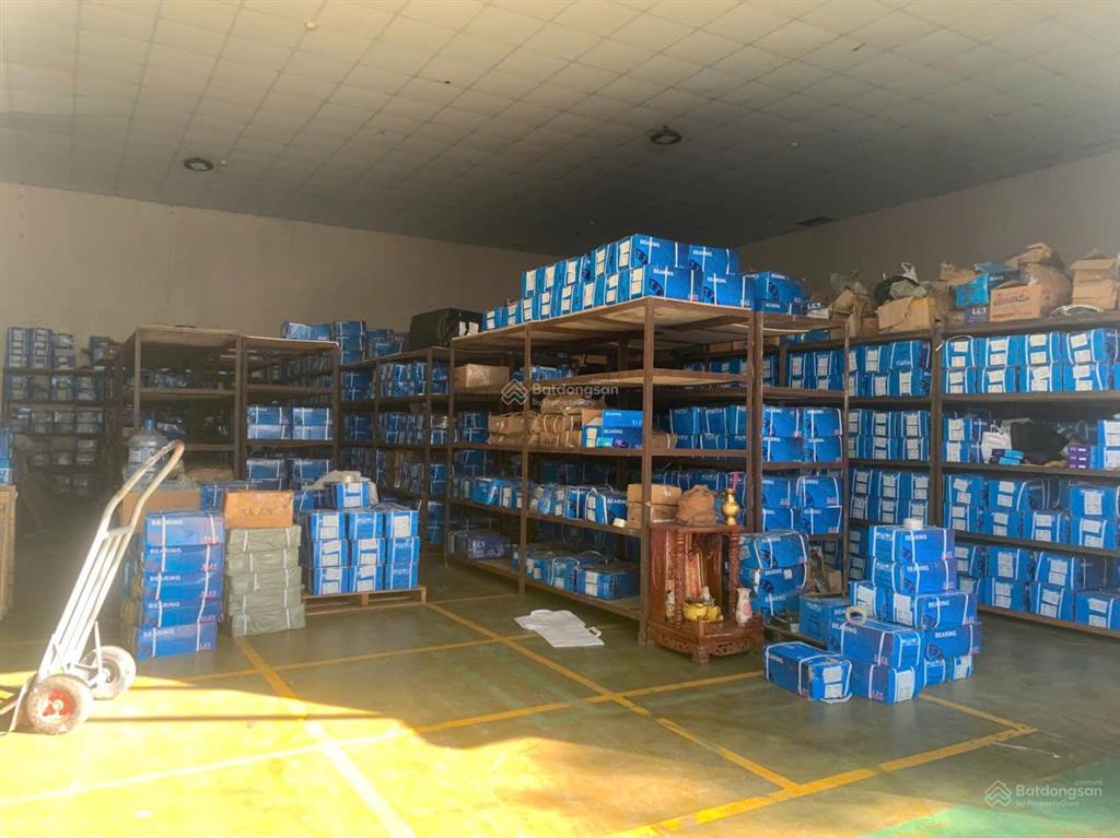 Cho thuê kho 300m2 an lạc  bình tân. đường xe container 24/24