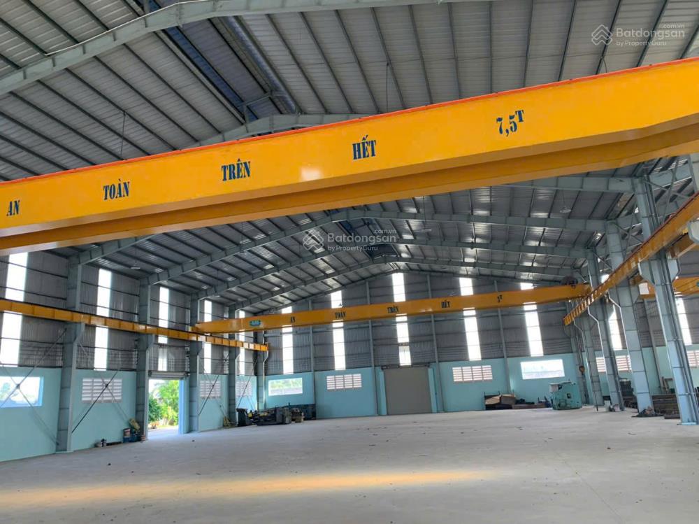 Cho thuê kho xưởng 2.000m2 bến lức. khuôn viên 5.500m2 (có sẵn ba lang, pccc tự động)