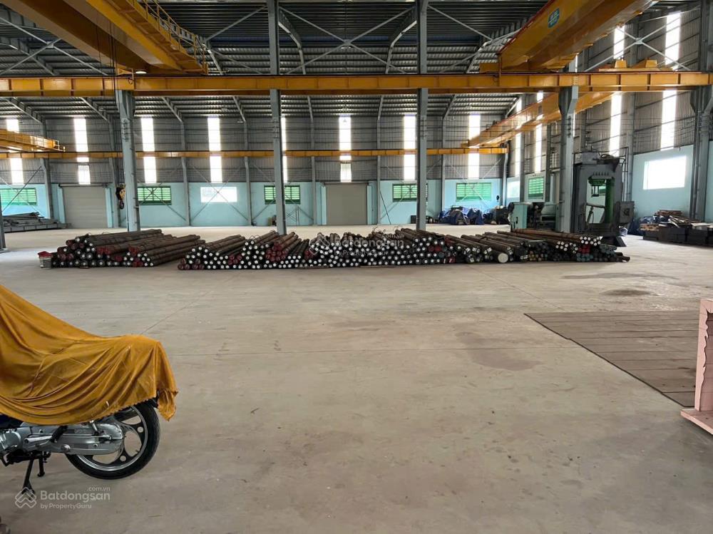 Cho thuê kho xưởng 2.000m2 bến lức. khuôn viên 5.500m2 (có sẵn ba lang, pccc tự động)