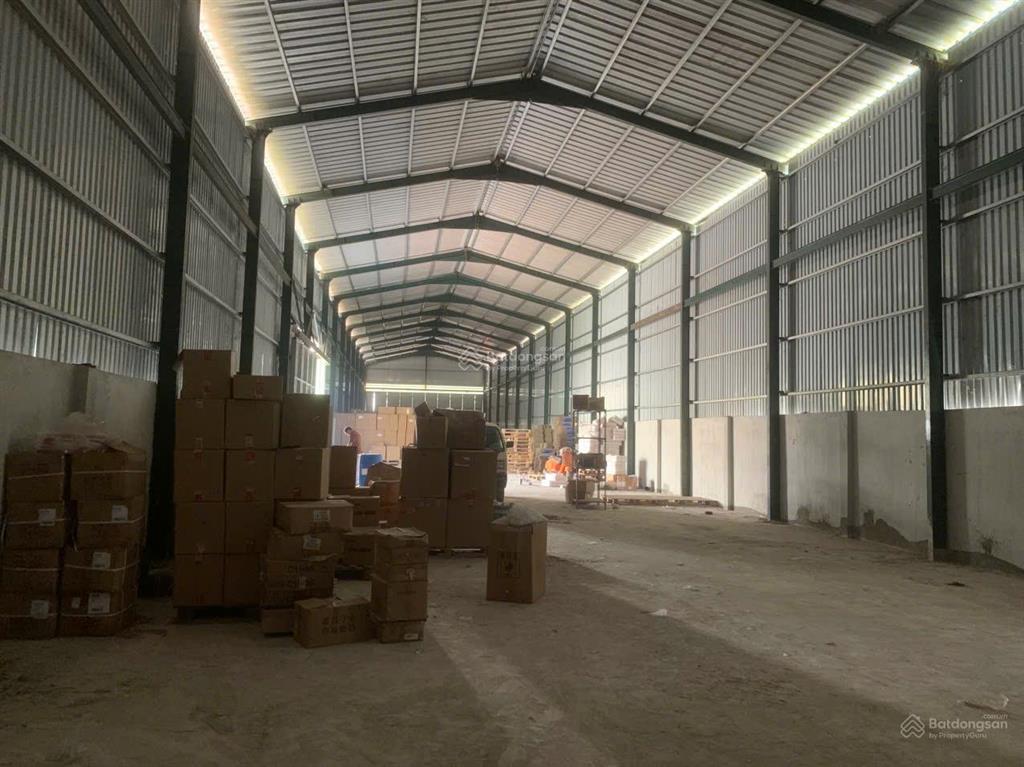 Cho thuê kho xưởng 800m2 bình chánh. kho sạch đẹp, kiên cố