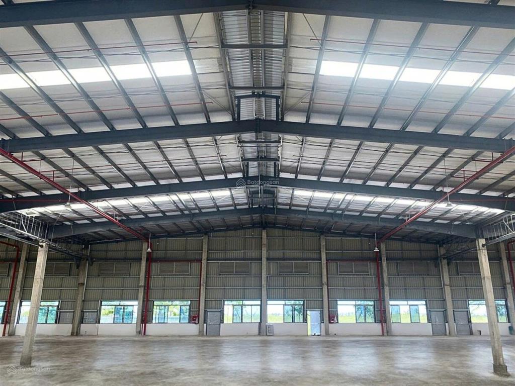 Cho thuê kho xưởng 2.000m2 kcn đức hòa. hệ thống pccc tự động