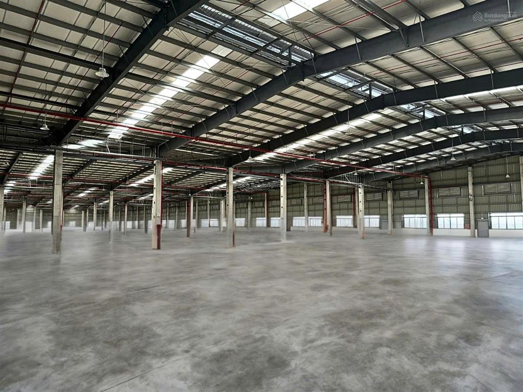Cho thuê kho xưởng 2.000m2 kcn đức hòa. hệ thống pccc tự động
