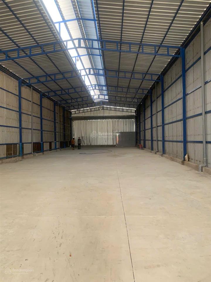 Cho thuê kho xưởng 650m2 bình chánh. đường xe tải ko cấm giờ