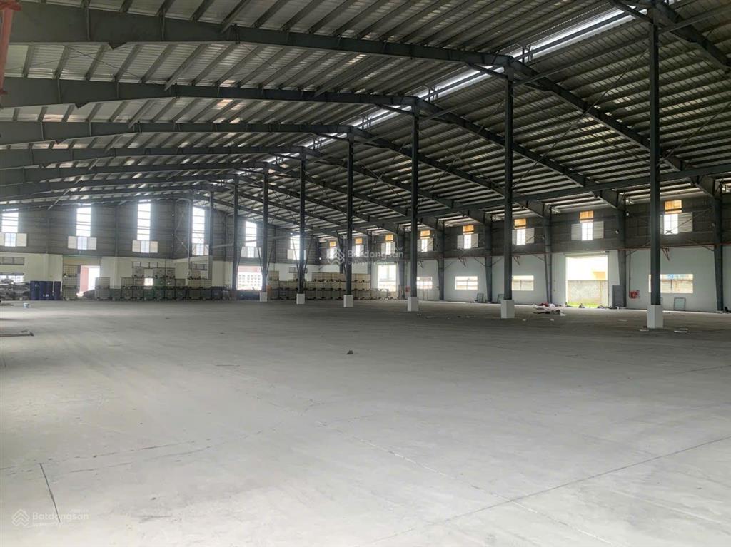 Cho thuê kho xưởng 12.650m2 ngoài kcn bến lức  long an. tiếp nhận đa nghành nghề