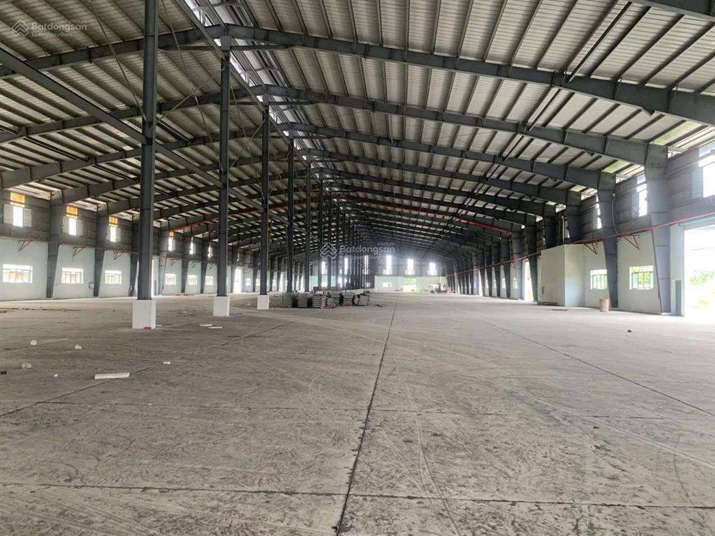 Cho thuê kho xưởng 12.650m2 ngoài kcn bến lức  long an. tiếp nhận đa nghành nghề