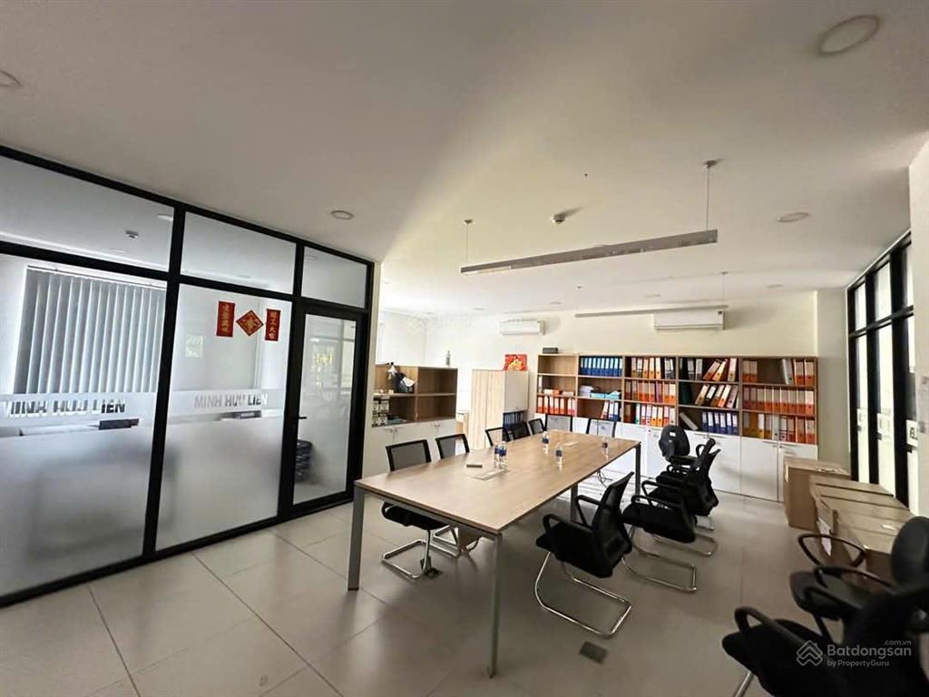 Cho thuê kho xưởng kcn tân tạo. diện tích 4.200m2, nhà xưởng 2.600m2