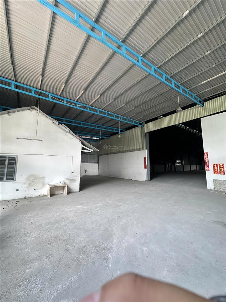 Cho thuê kho 1.400m2 tân kiên  bình chánh ( hệ thống pccc, xe container 24h )