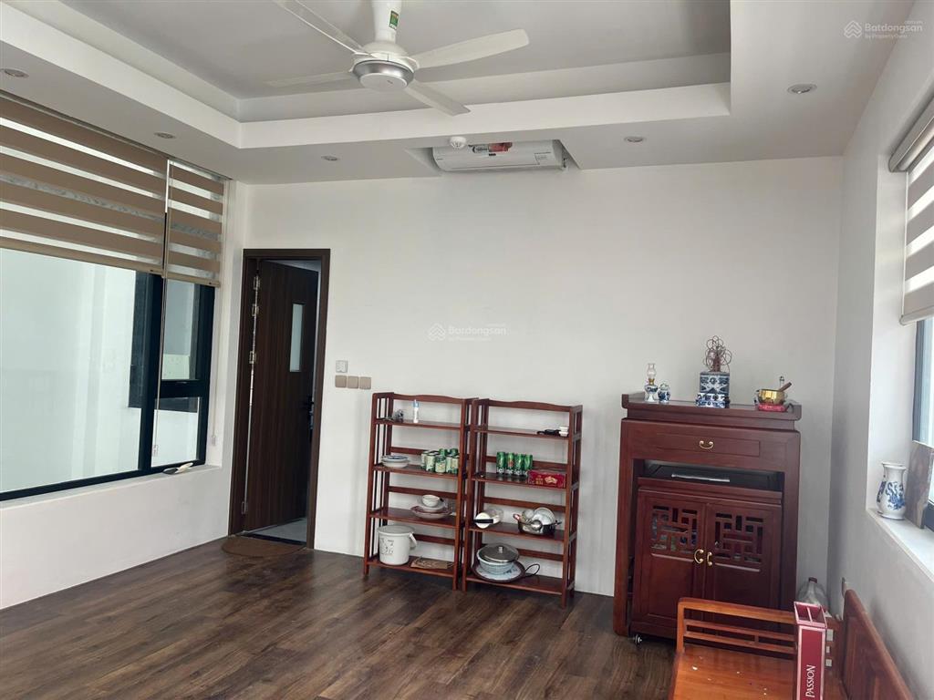 Cho thuê văn phòng tại 355 xuân đỉnh, rộng rãi thoáng mát, nhà mới, sân để xe rộng rãi(xe máy)