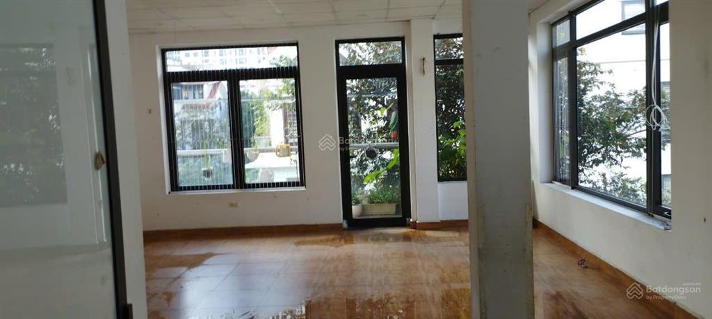 Cho thuê biệt thự dịch vọng, ngay gần cv cầu giấy, phù hợp làm văn phòng
