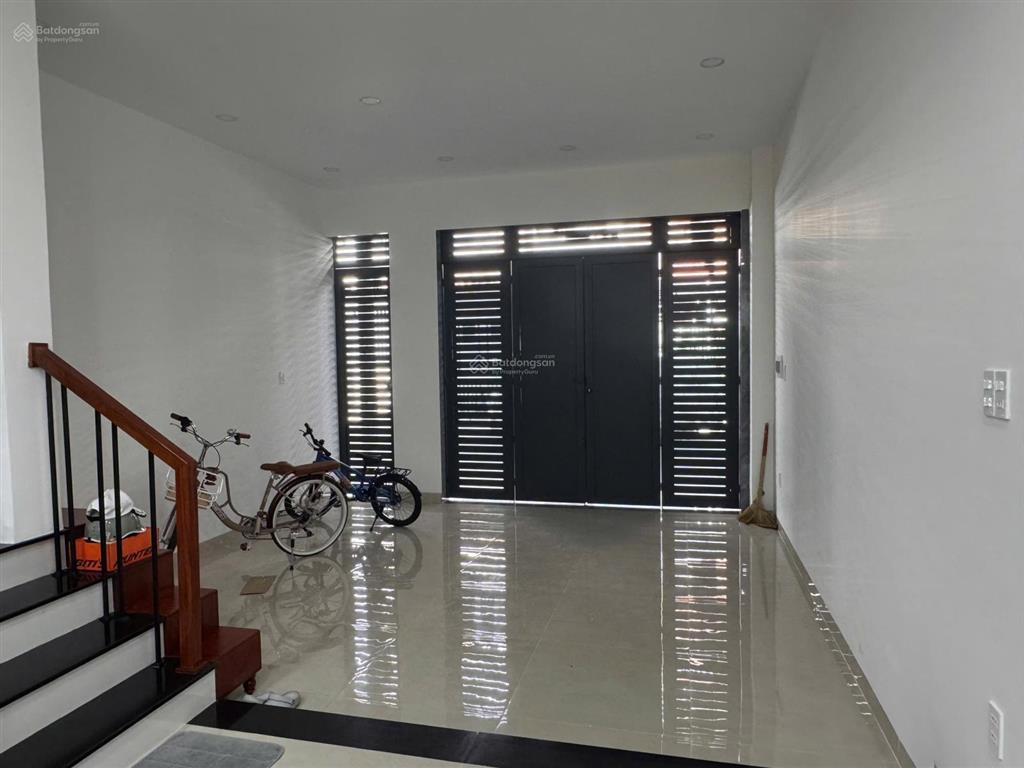 Bán nhà 2 tầng mặt tiền đường phan vinh 97,5 m2 (ngang 5m) giá 11,5 tỷ  phường nha trang!