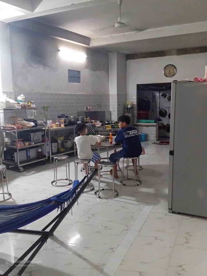 Chỉ 9.7 tỷ. bán nhà siêu hiếm sát mặt tiền nguyễn thị thập với hoàng trọng mậu q7. full thổ 155m2.