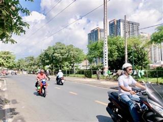 Bán nhà mtkd view sông cực đẹp trần xuân soạn quận 7. dt 135m2. ngang 4.5m. chỉ 15 tỷ