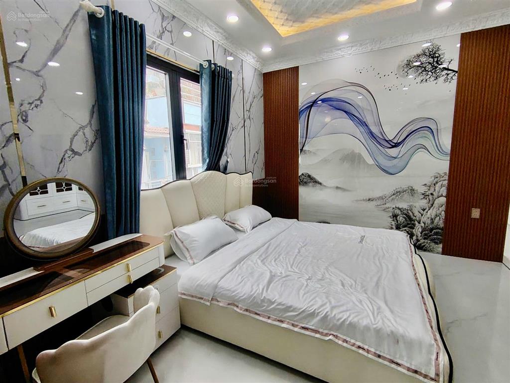 Nhà có thang máy hơn 7 tỷ nhà 4 tầng đẹp lung linh hẻm 8m thông tứ tung, huỳnh tấn phát, nhà bè