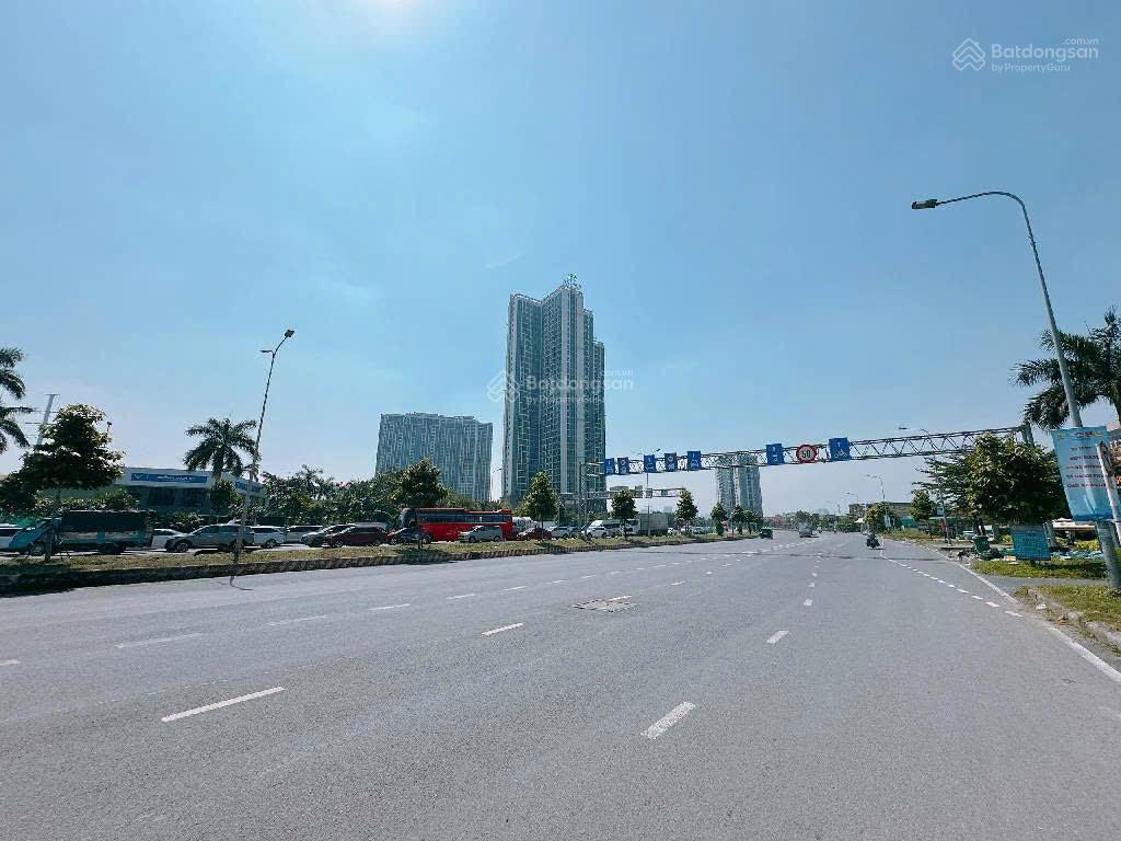 Cầu thủ thiêm 4 q7 chưa xây xong nhưng giới đầu tư bắt đầu gom mặt tiền nguyễn văn linh. giá 16 tỷ