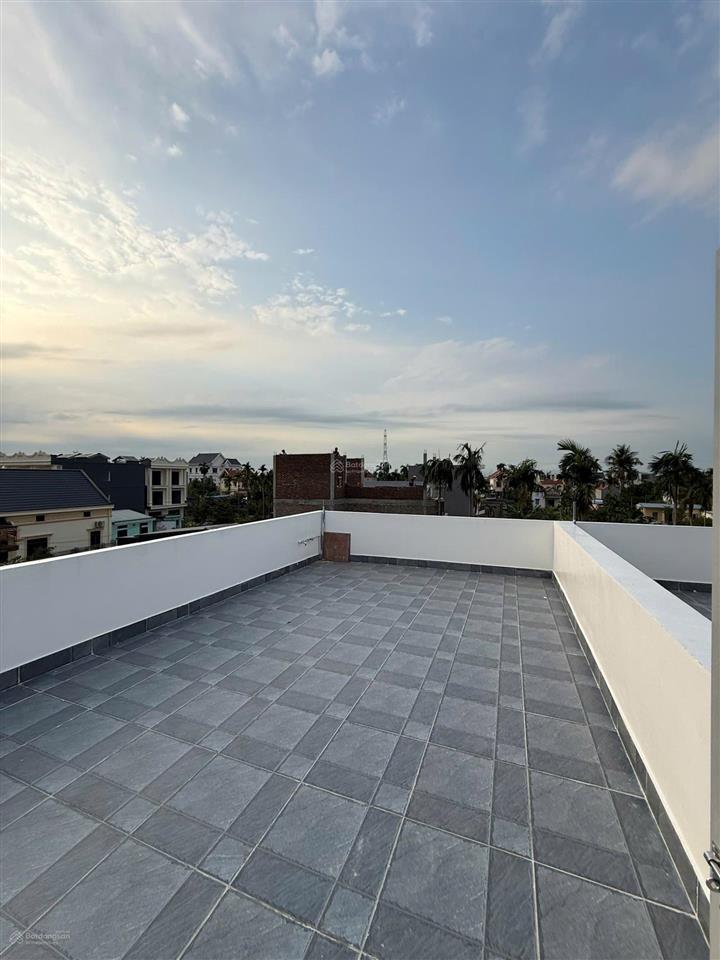 Nhà sân cổng 70m2 gần chợ kiều trung, hồng thái, an dương, hải phòng