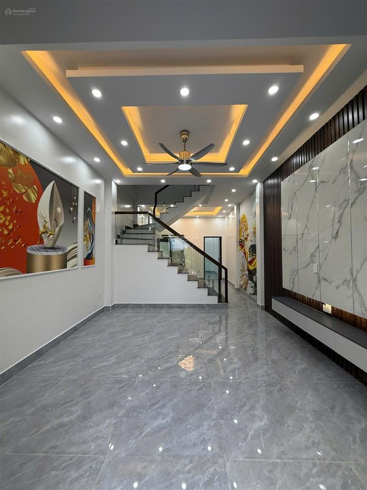 Nhà sân cổng 70m2 gần chợ kiều trung, hồng thái, an dương, hải phòng