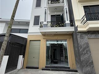 Nhà ô tô tránh nhau gần chợ kiều trung, hồng thái, an dương, hải phòng