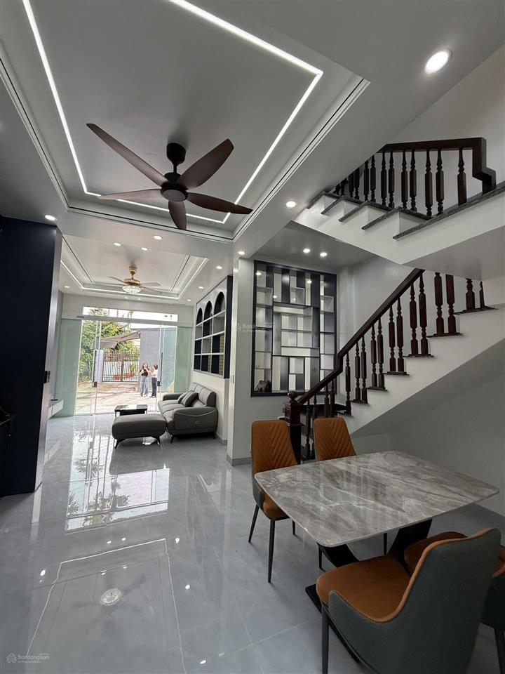 Nhà ô tô tránh nhau gần chợ kiều trung, hồng thái, an dương, hải phòng