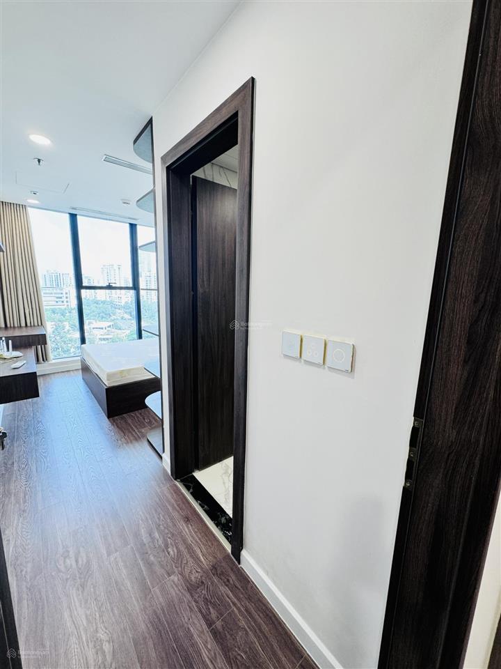 Bán vpdn 2pn 2wc full nt 71m2 giá chỉ 4,3 tỷ cc sunshine sky city quận 7.  0933 339 *** thụy