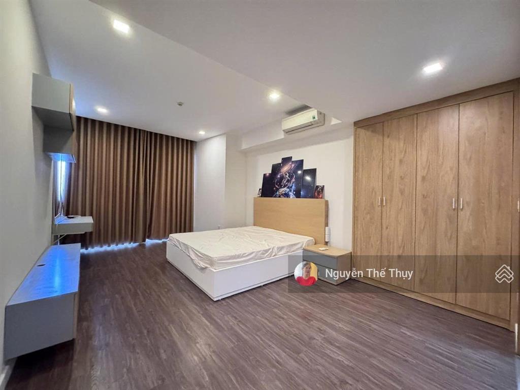 Chỉ 15tr có ngay căn 2pn full nt 123m2 cc noble crystal riverside q7.  0933 339 *** ms thụy