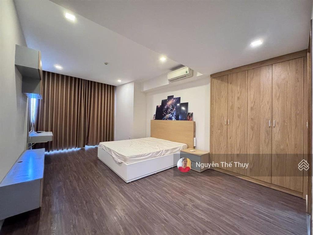 Chỉ 15tr có ngay căn 2pn full nt 123m2 cc noble crystal riverside q7.  0933 339 *** ms thụy