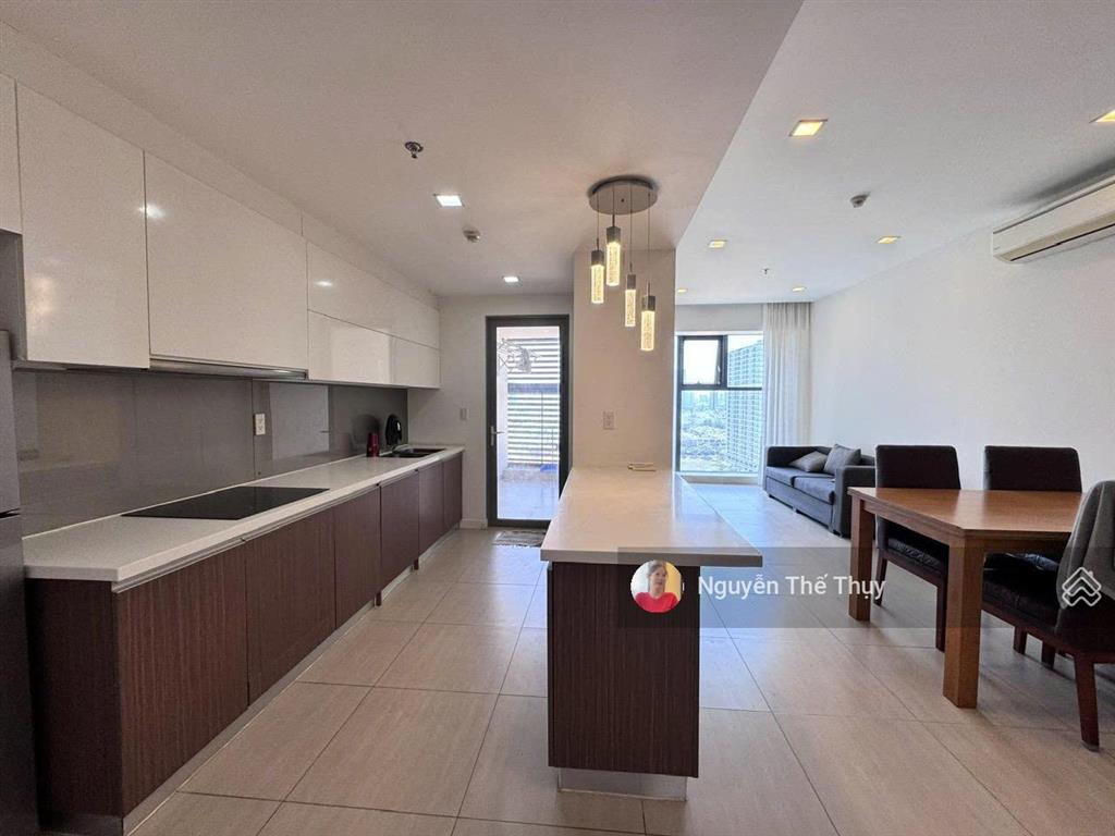 Chỉ 15tr có ngay căn 2pn full nt 123m2 cc noble crystal riverside q7.  0933 339 *** ms thụy
