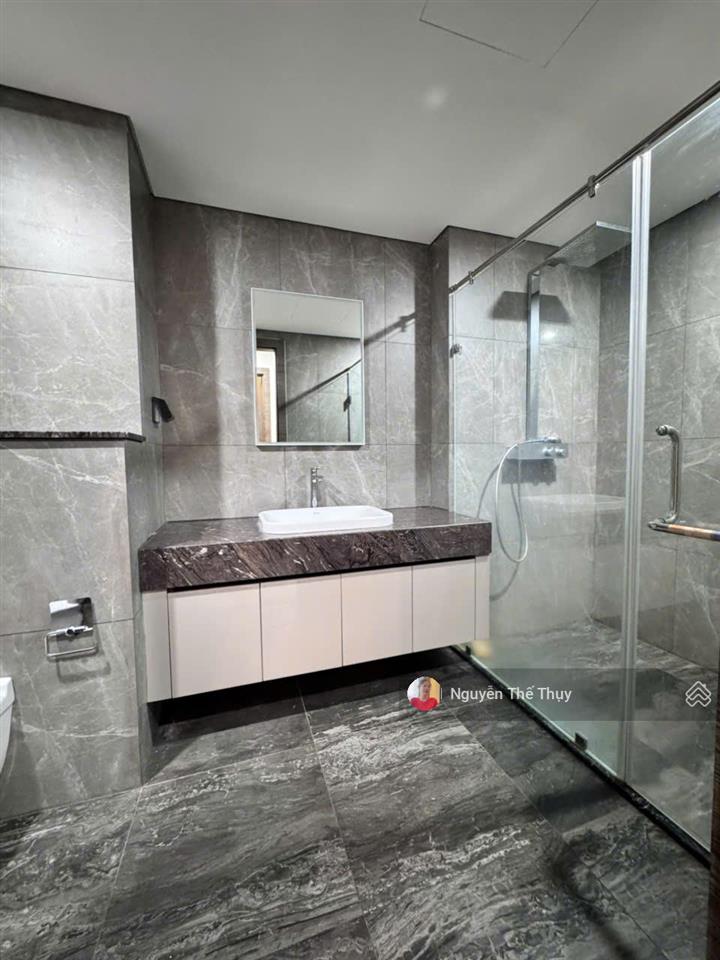 Cho thuê căn 122m2 2pn giá thuê chỉ 15tr (miễn pql) chung cư noble crystal riverside q7