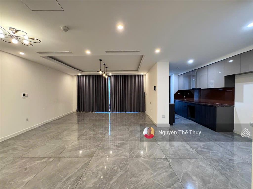 Cho thuê căn 122m2 2pn giá thuê chỉ 15tr (miễn pql) chung cư noble crystal riverside q7
