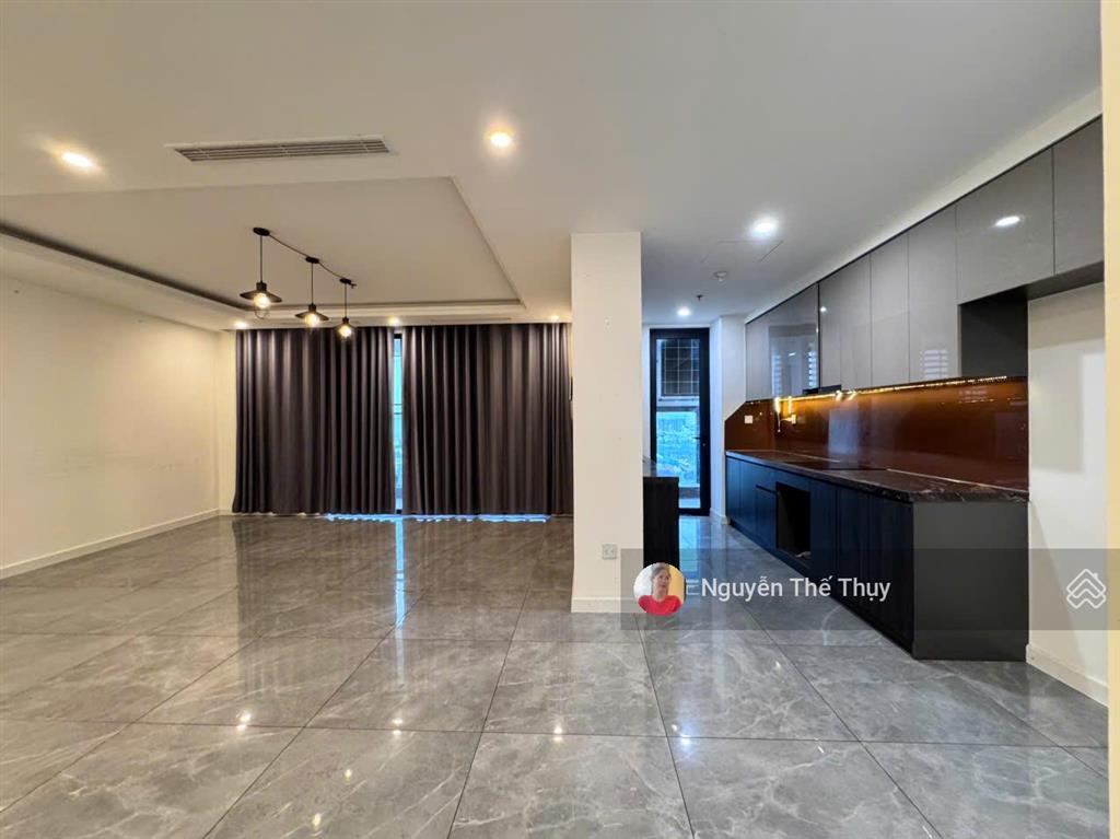 Cho thuê căn 122m2 2pn giá thuê chỉ 15tr (miễn pql) chung cư noble crystal riverside q7
