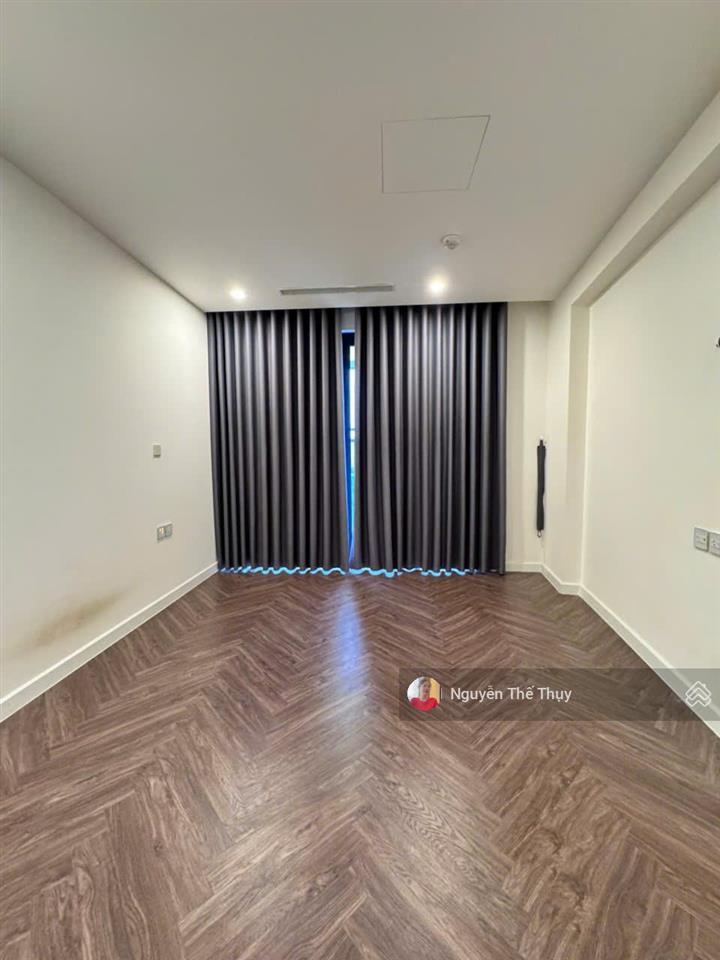 Cho thuê căn 122m2 2pn giá thuê chỉ 15tr (miễn pql) chung cư noble crystal riverside q7