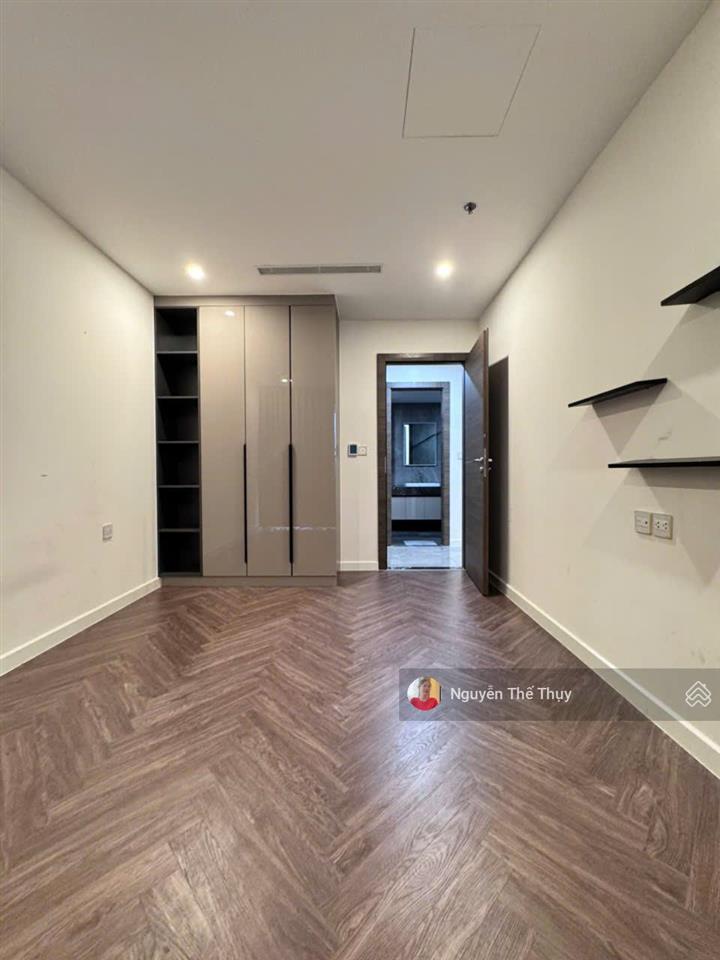 Cho thuê căn 122m2 2pn giá thuê chỉ 15tr (miễn pql) chung cư noble crystal riverside q7