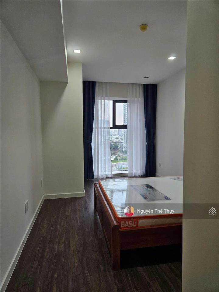 Cho thuê căn 2pn full nt giá thuê 16tr (miễn pql) chung cư noble crystal riverside q7