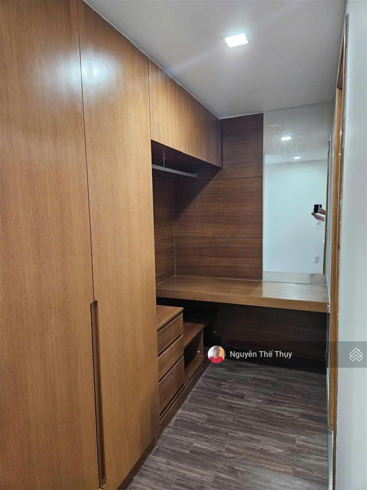 Cho thuê căn 2pn full nt giá thuê 16tr (miễn pql) chung cư noble crystal riverside q7