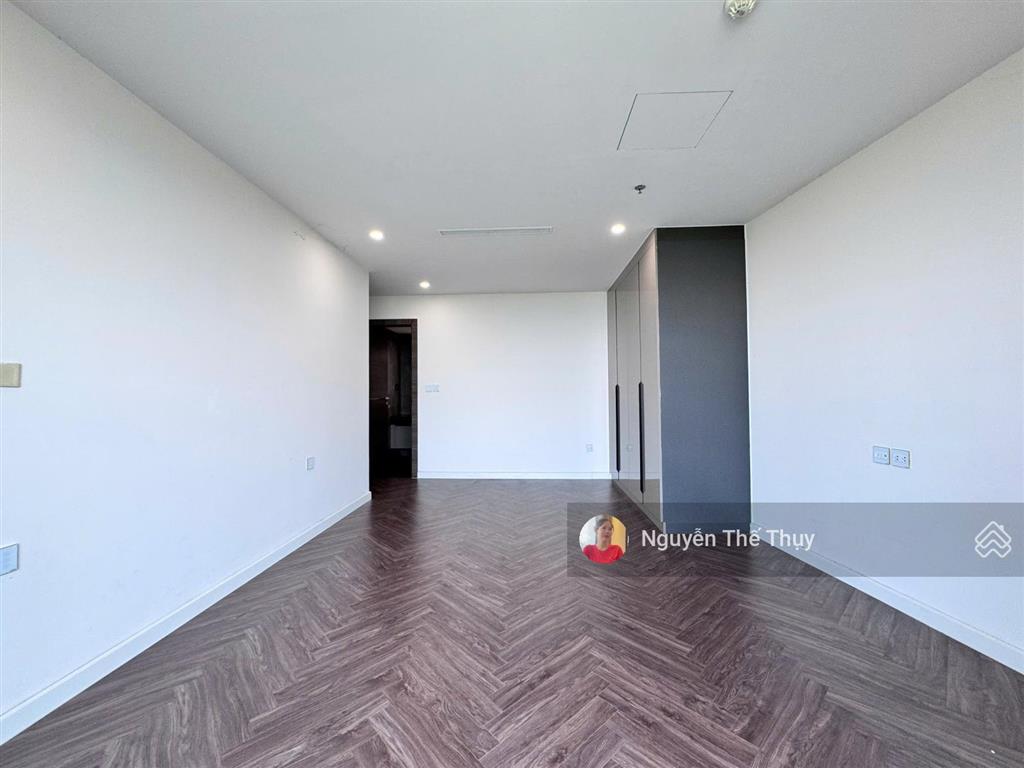 Căn 138m2 2pn giá thuê 18tr/th chung cư noble crystal riverside q7