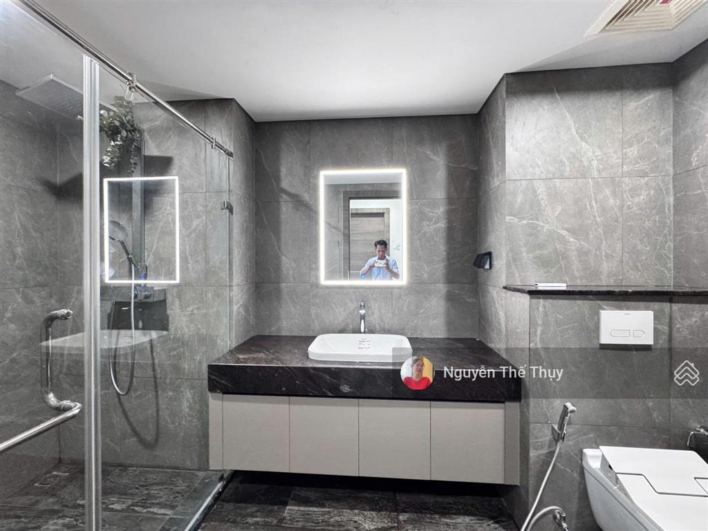 Căn 138m2 2pn giá thuê 18tr/th chung cư noble crystal riverside q7