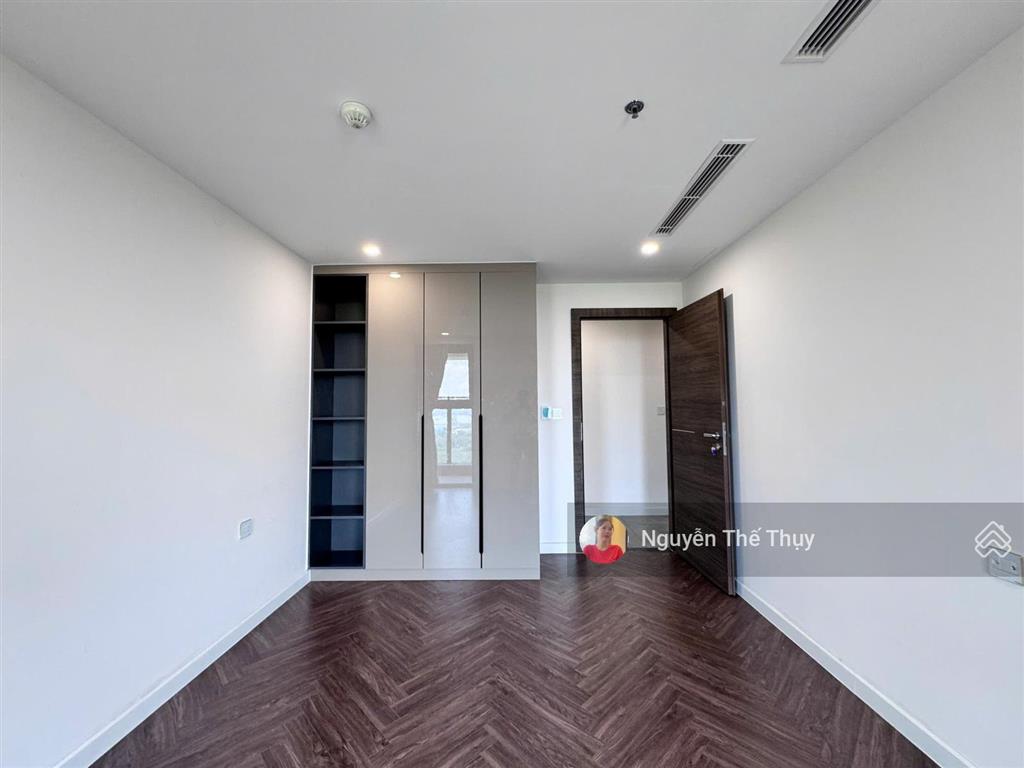 Căn 138m2 2pn giá thuê 18tr/th chung cư noble crystal riverside q7