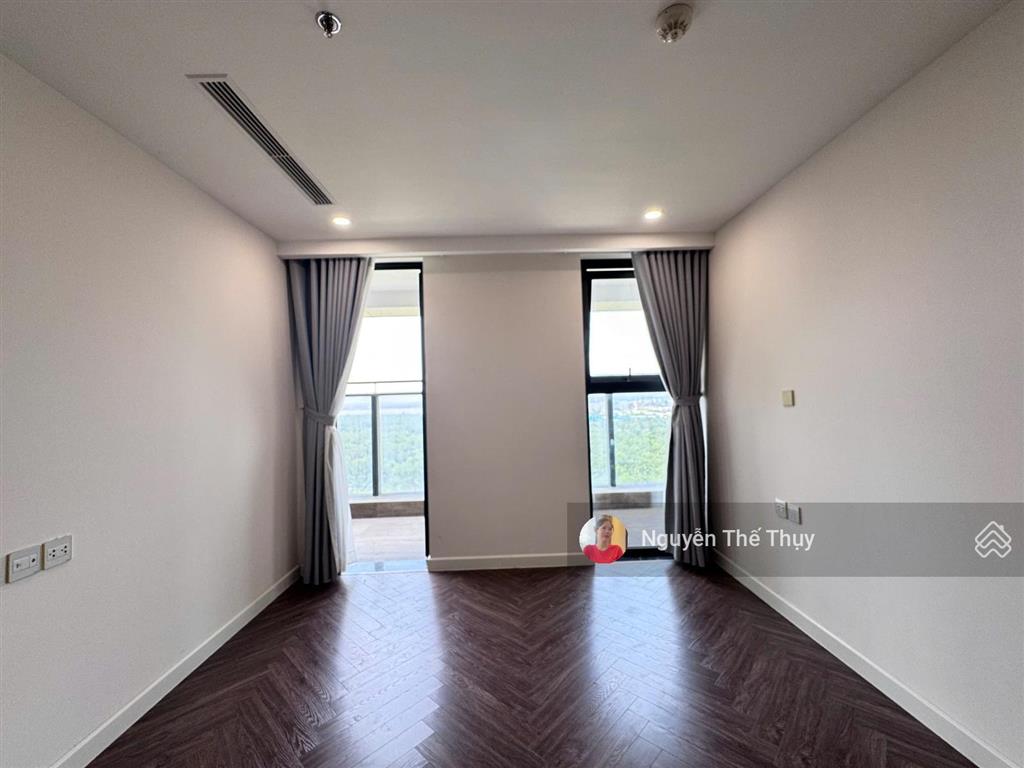 Căn 138m2 2pn giá thuê 18tr/th chung cư noble crystal riverside q7